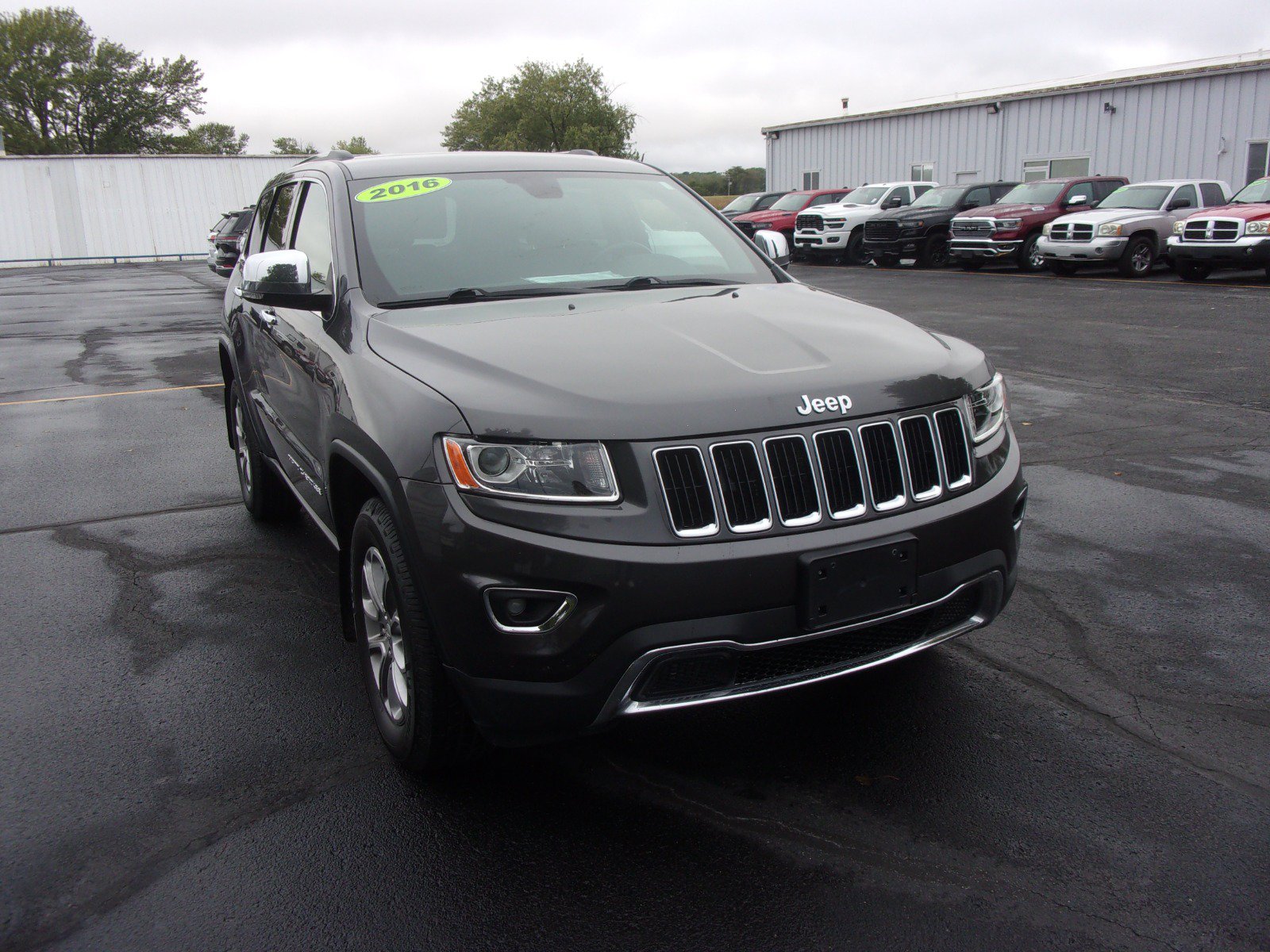 Used 2016 Jeep Grand Cherokee Limited with VIN 1C4RJFBG7GC495582 for sale in Red Oak, IA