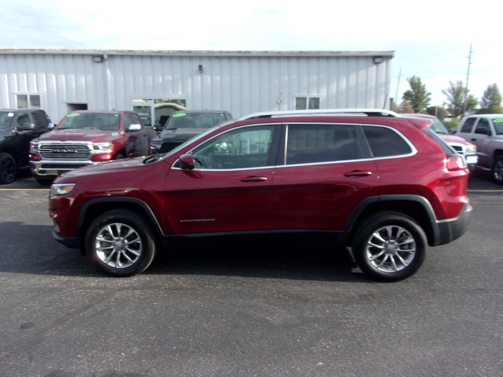 Used 2019 Jeep Cherokee Latitude Plus 4x4 SUV
