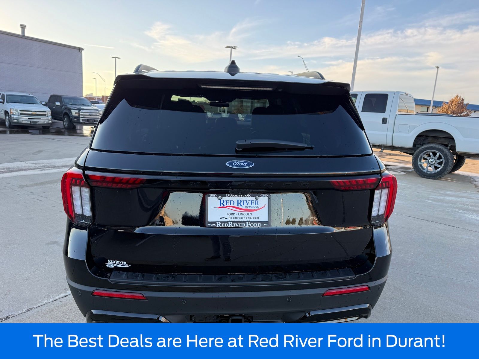 2026 Ford Explorer ST-Line - Photo 6