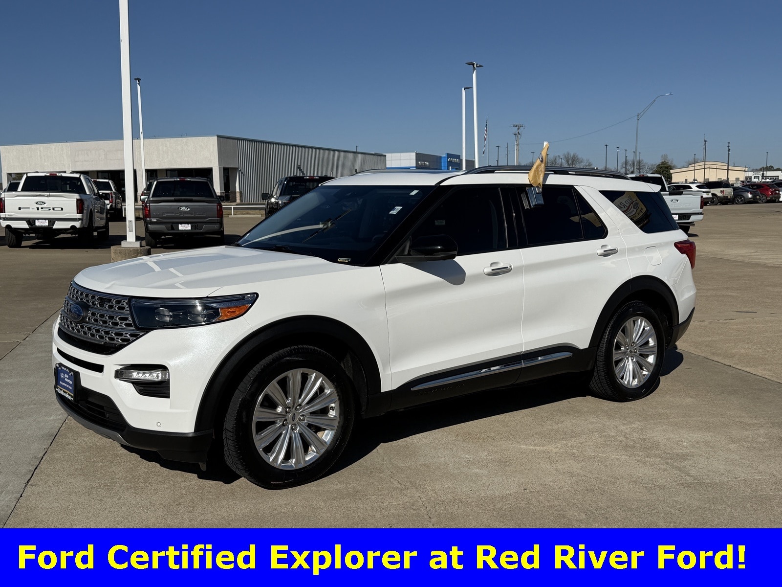 2021 Ford Explorer Limited's photo
