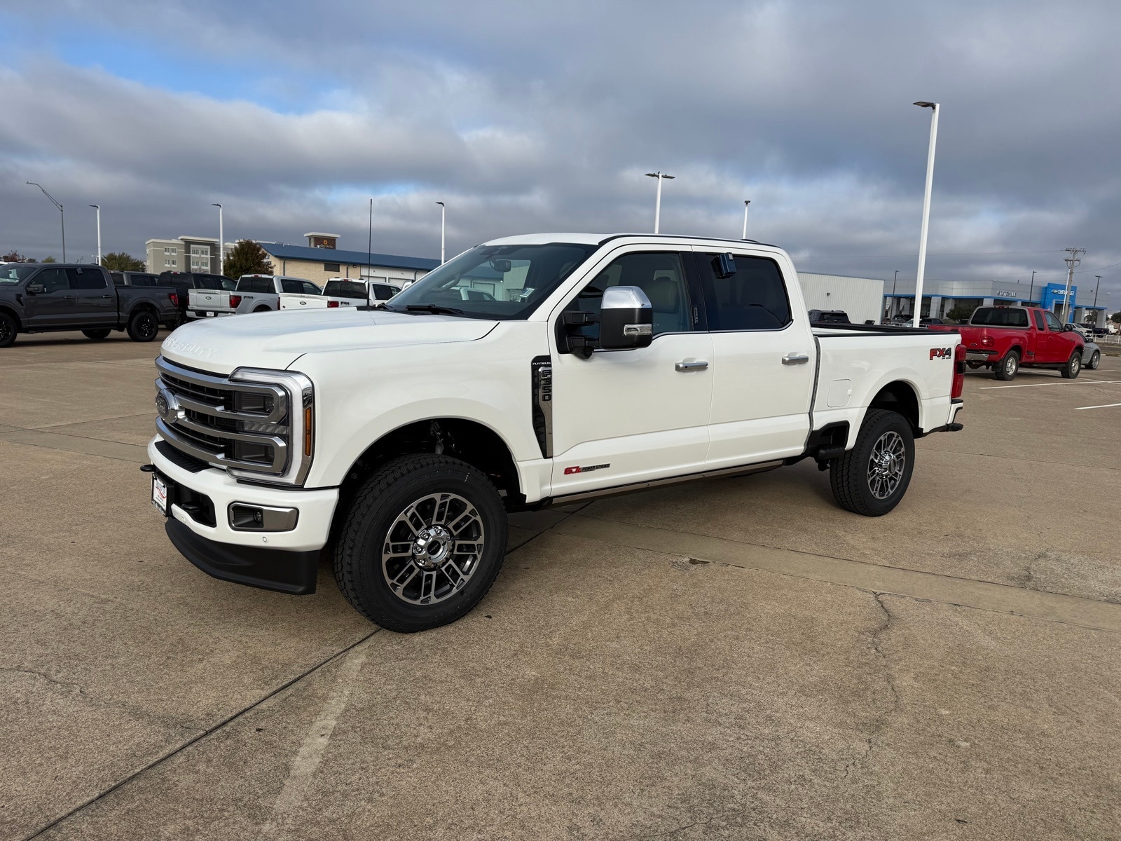 2026 Ford F-350 Super Duty Platinum's photo