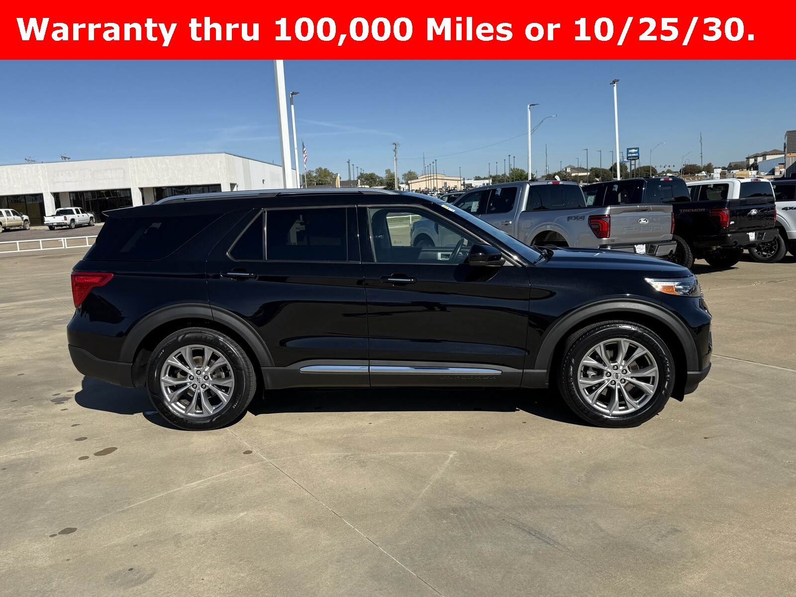 2023 Ford Explorer Limited photo 3