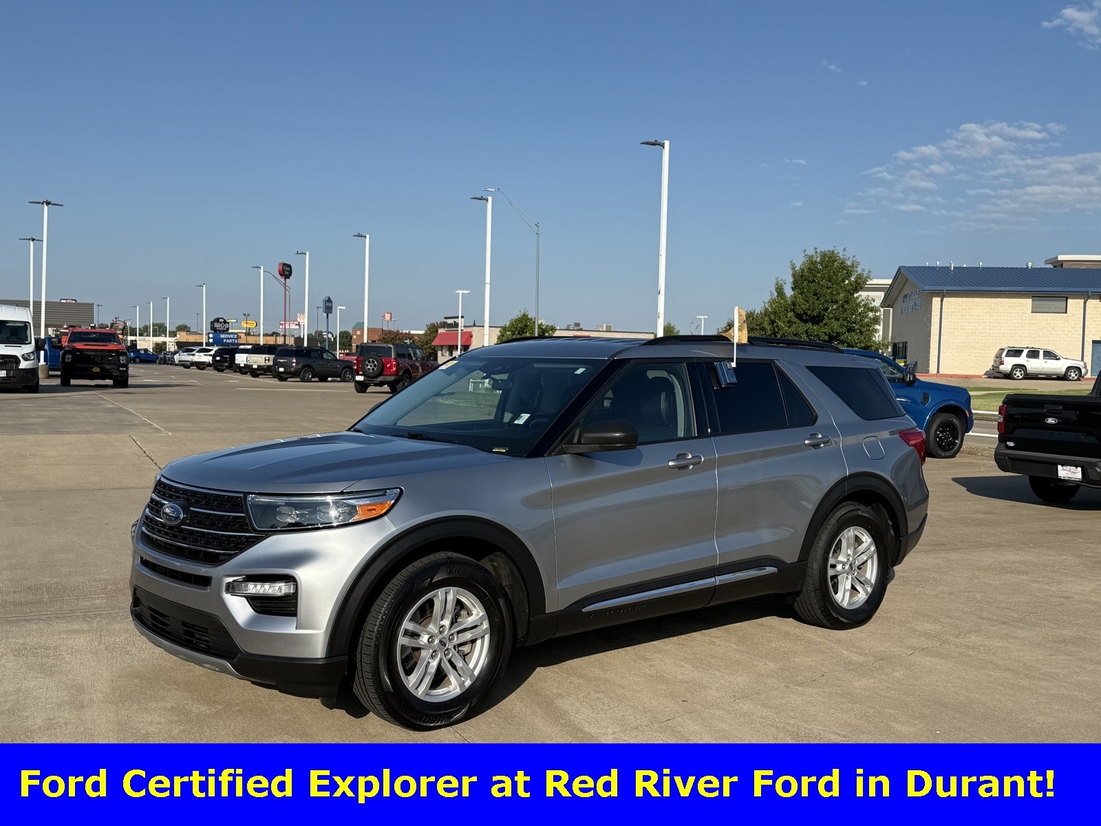 2023 Ford Explorer XLT