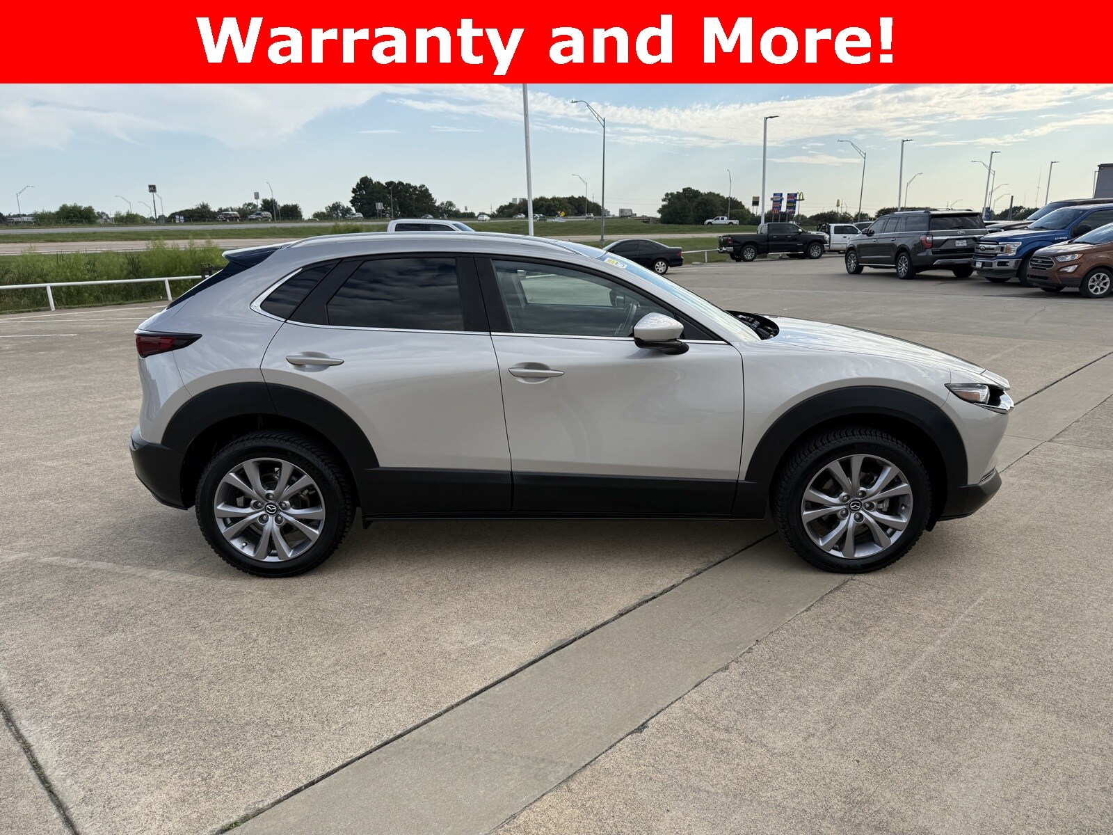 2022 Mazda CX-30 2.5 S Preferred photo 4
