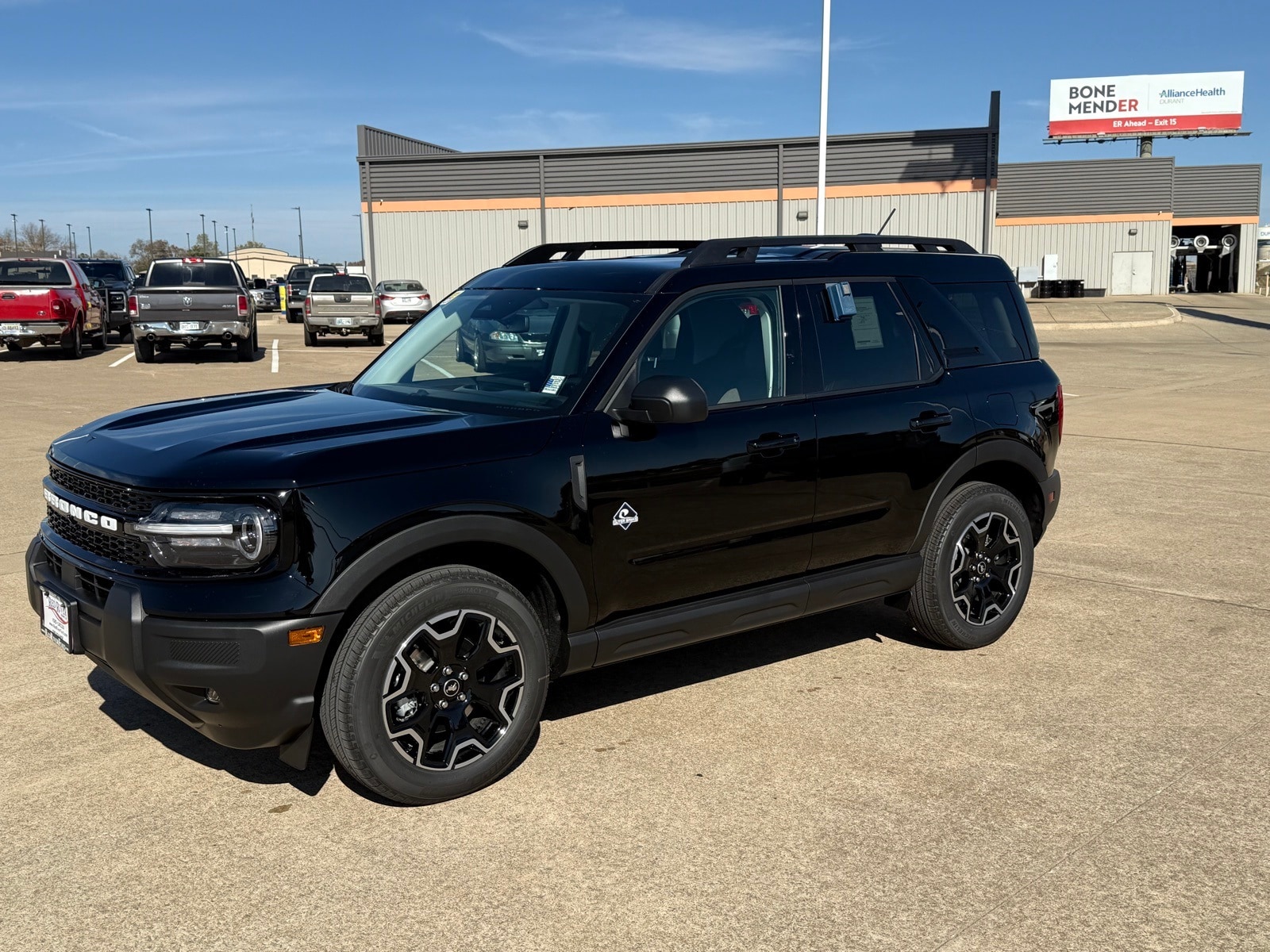 2025 Ford Bronco Sport Outer Banks's photo