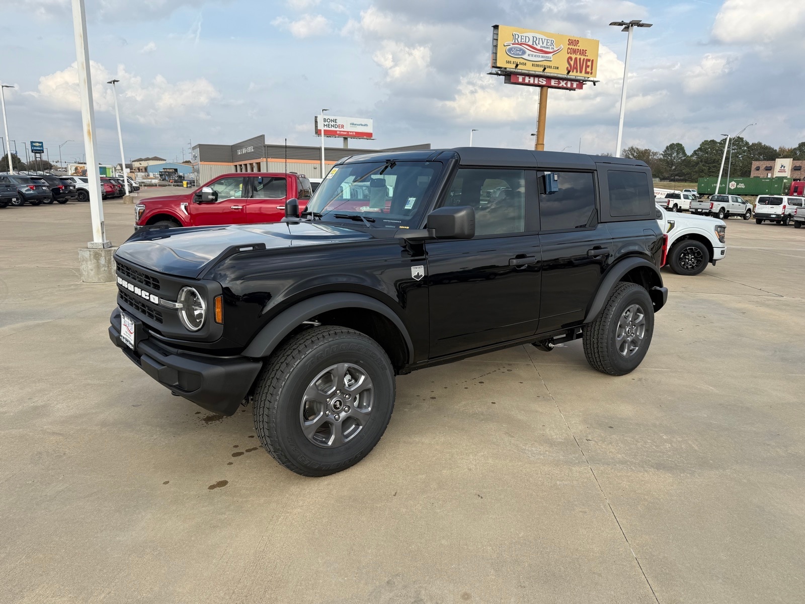 2025 Ford Bronco 4-Door Big Bend's photo