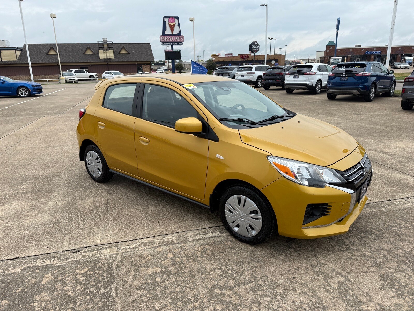 2024 Mitsubishi Mirage LE photo 3