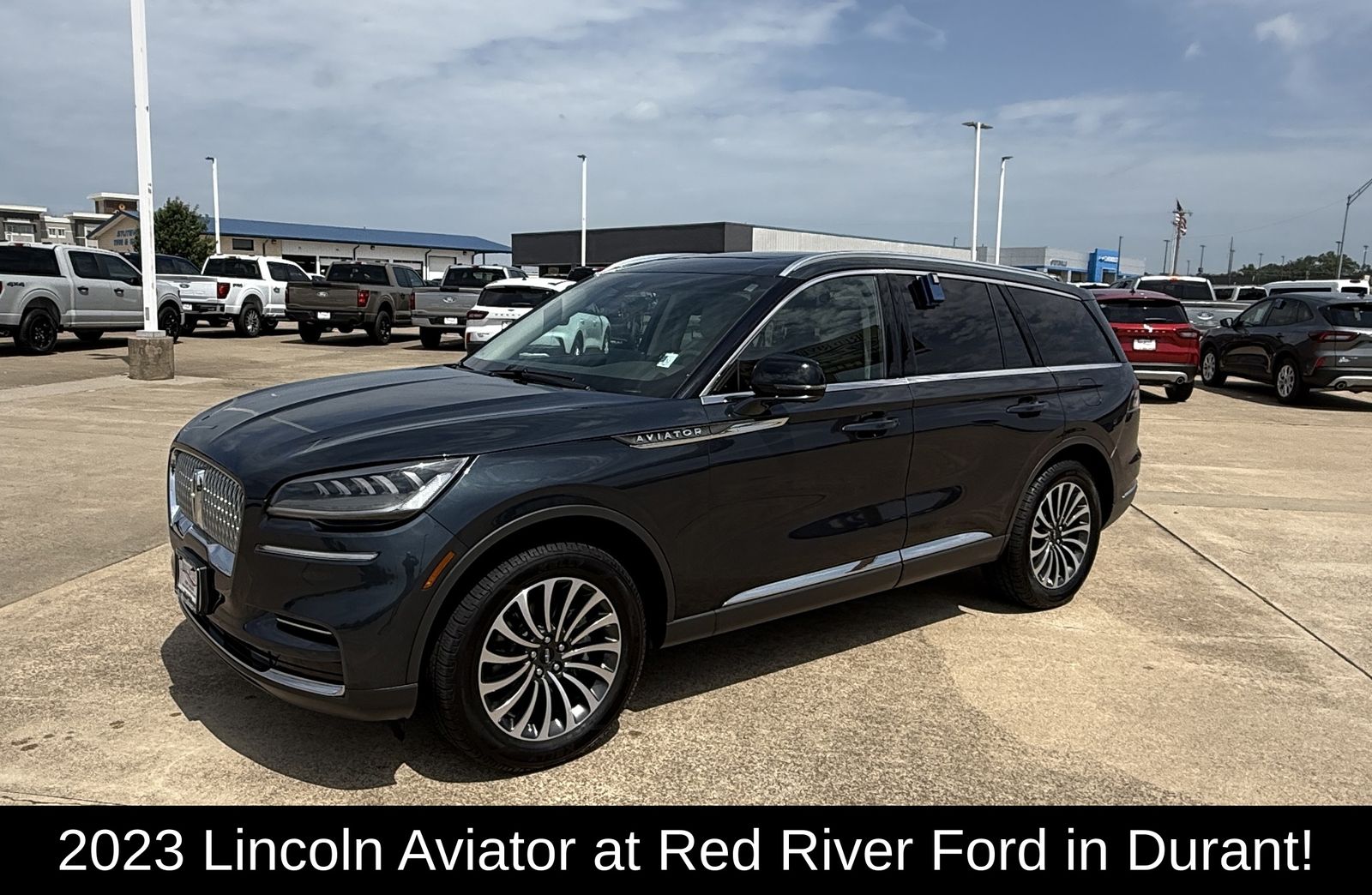 2023 Lincoln Aviator Reserve AWD's photo