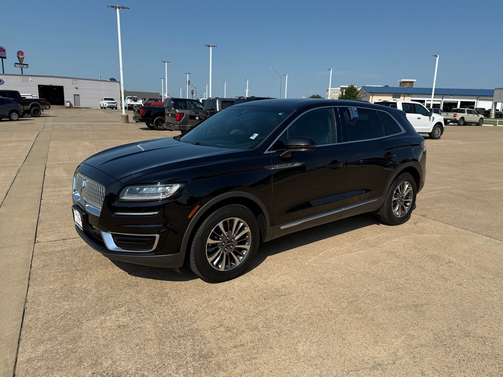 2020 Lincoln Nautilus Standard