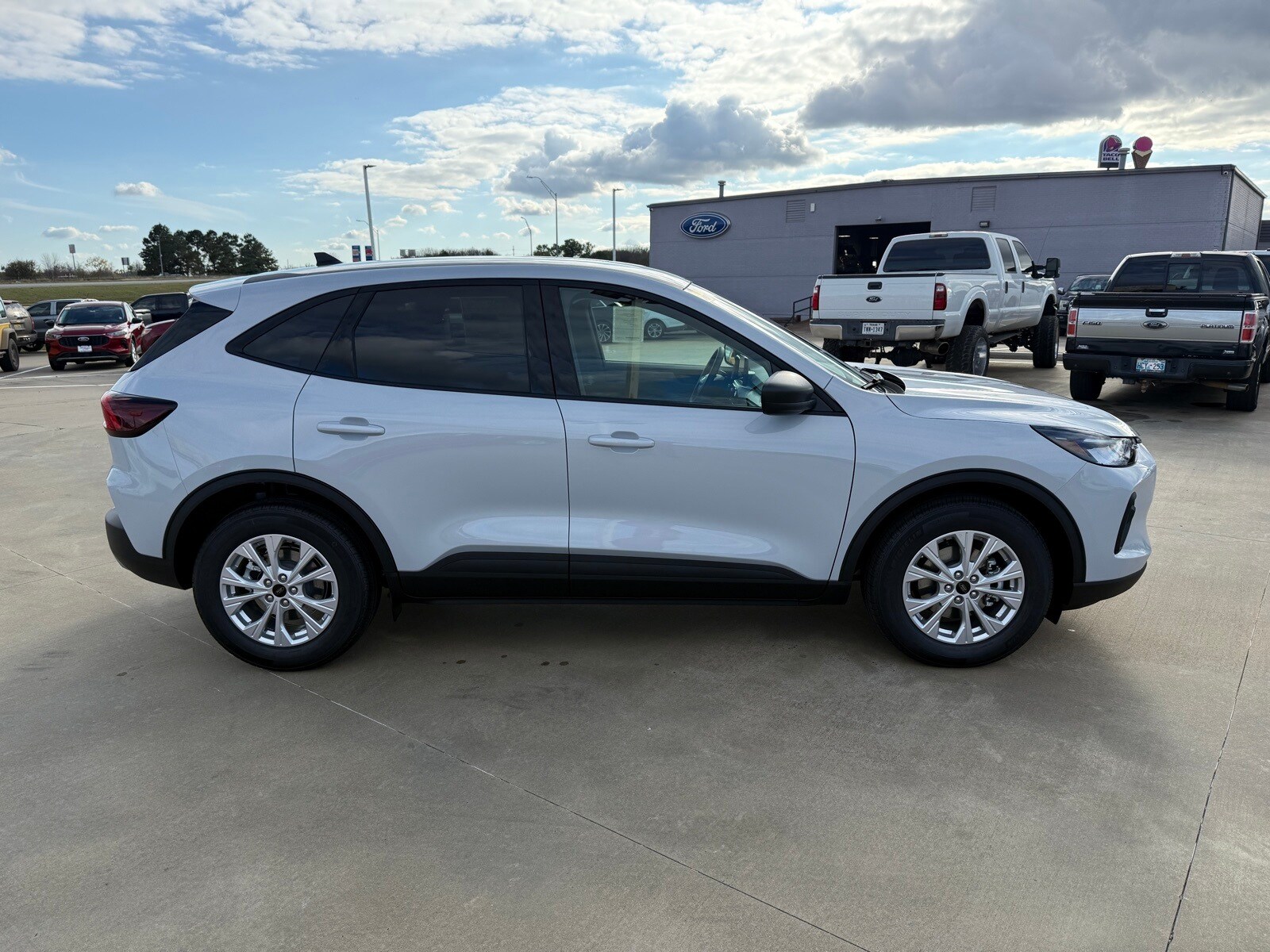 2026 Ford Escape Active photo 4