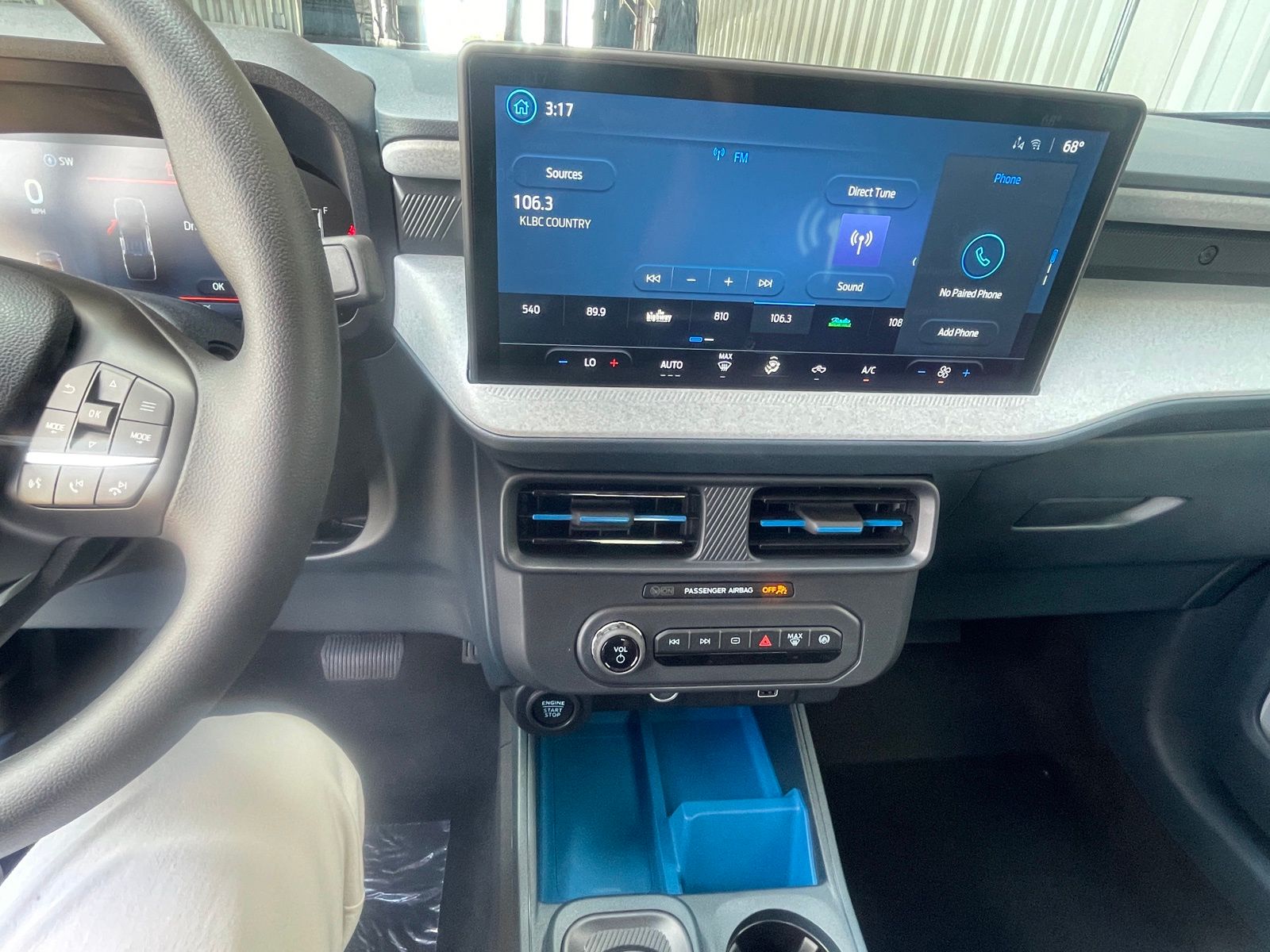 2025 Ford Maverick XLT - Photo 13