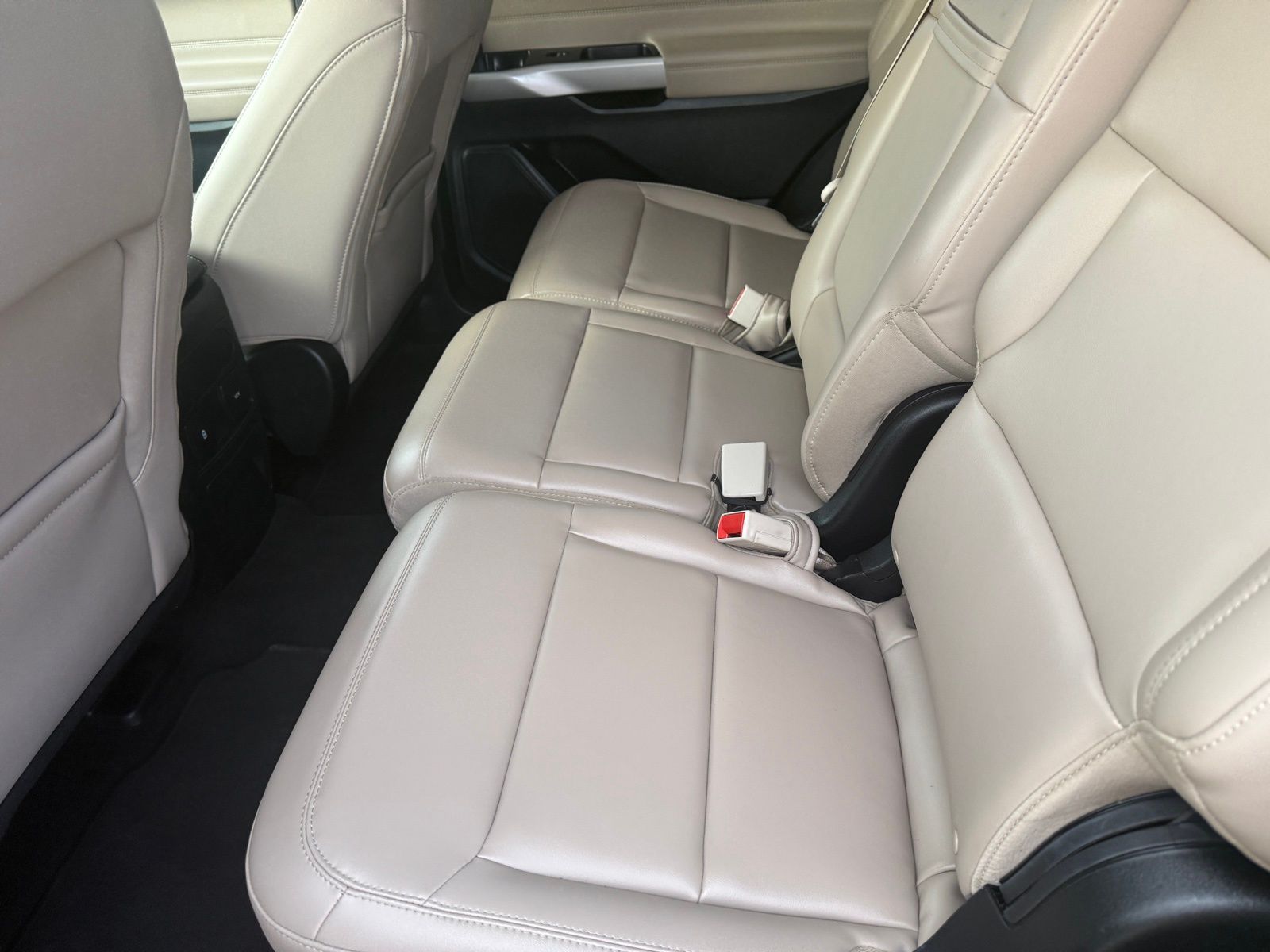 2024 Ford Explorer XLT - Photo 18