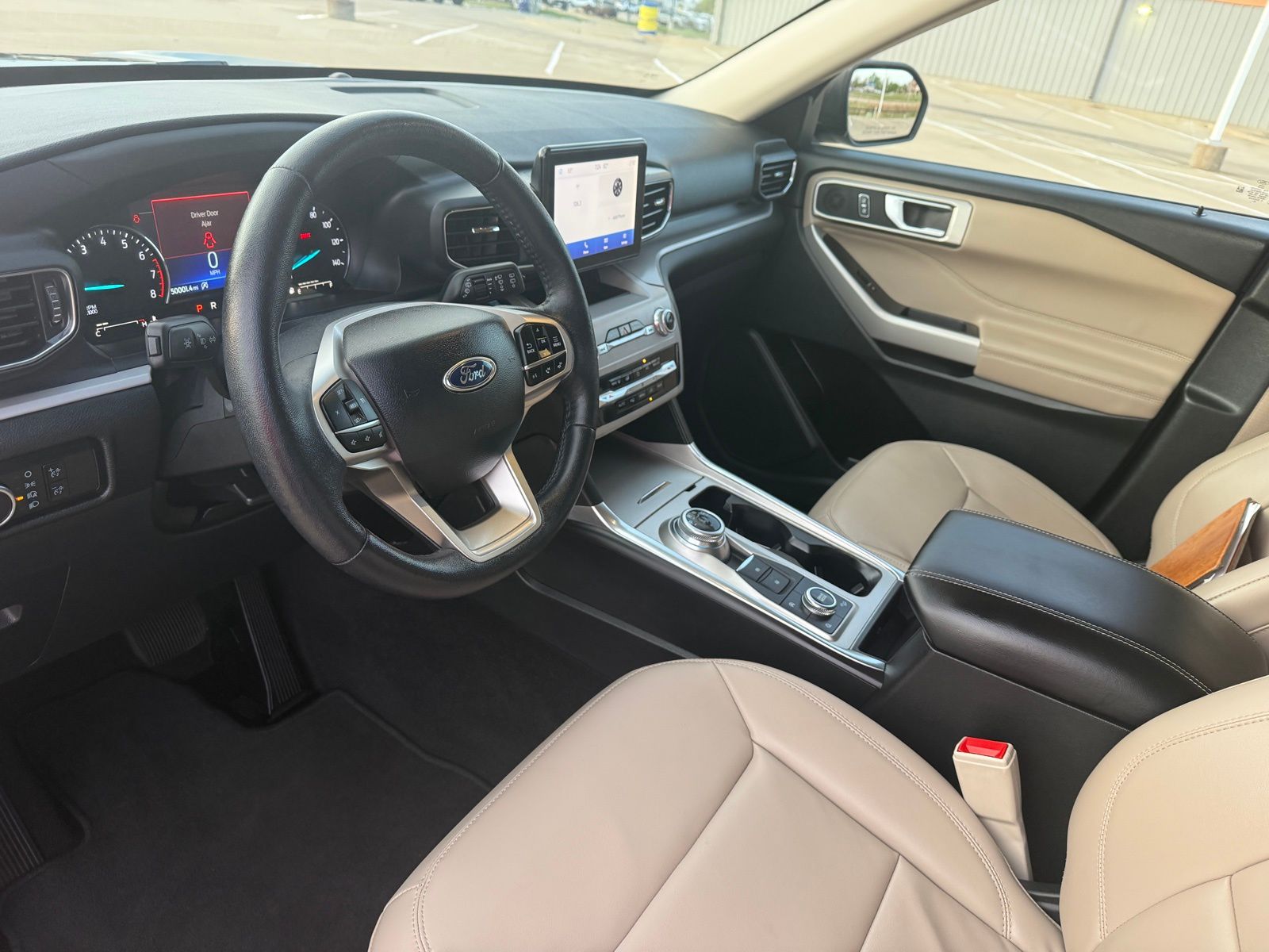 2024 Ford Explorer XLT - Photo 11