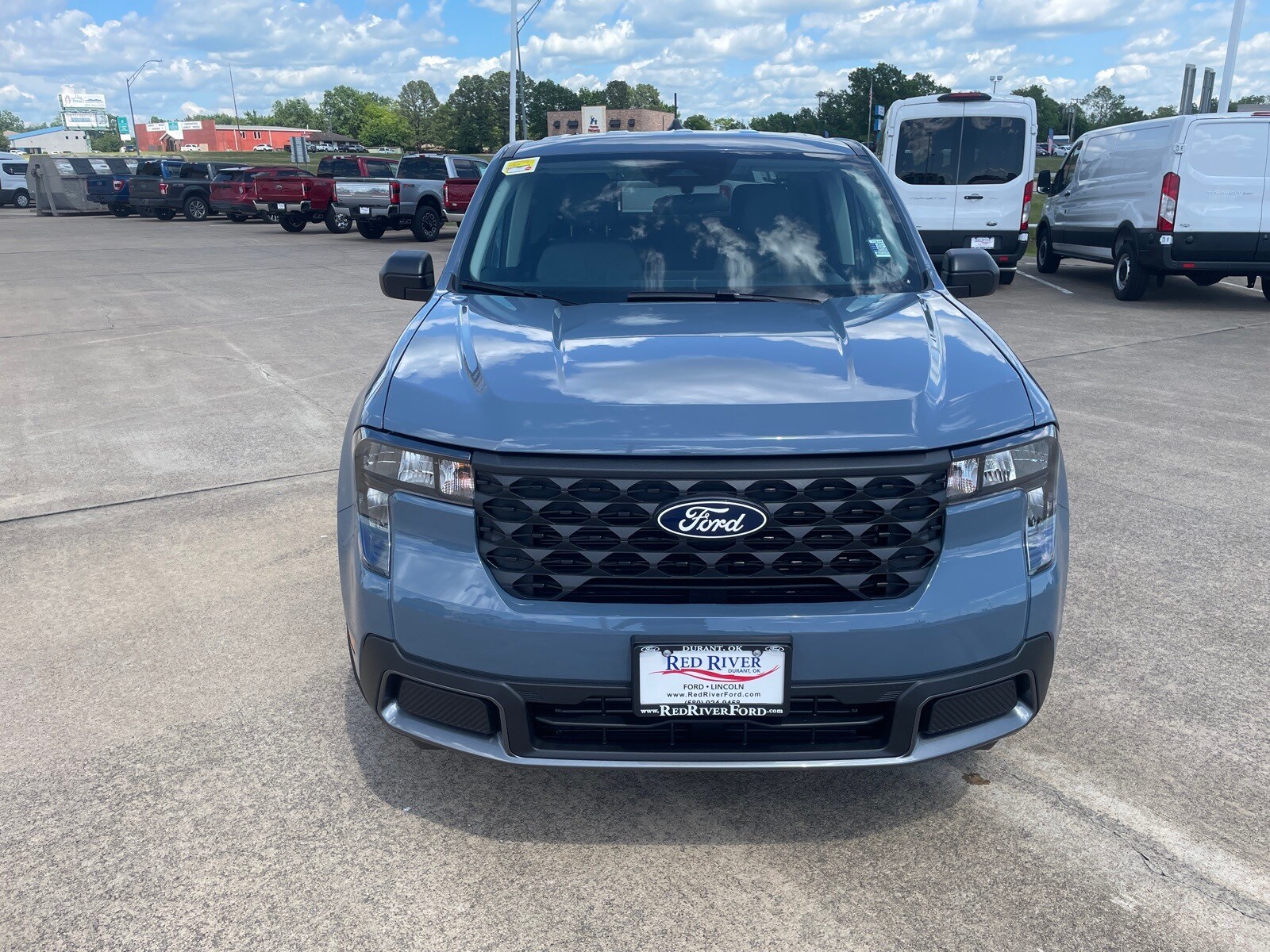 2025 Ford Maverick XLT photo 2