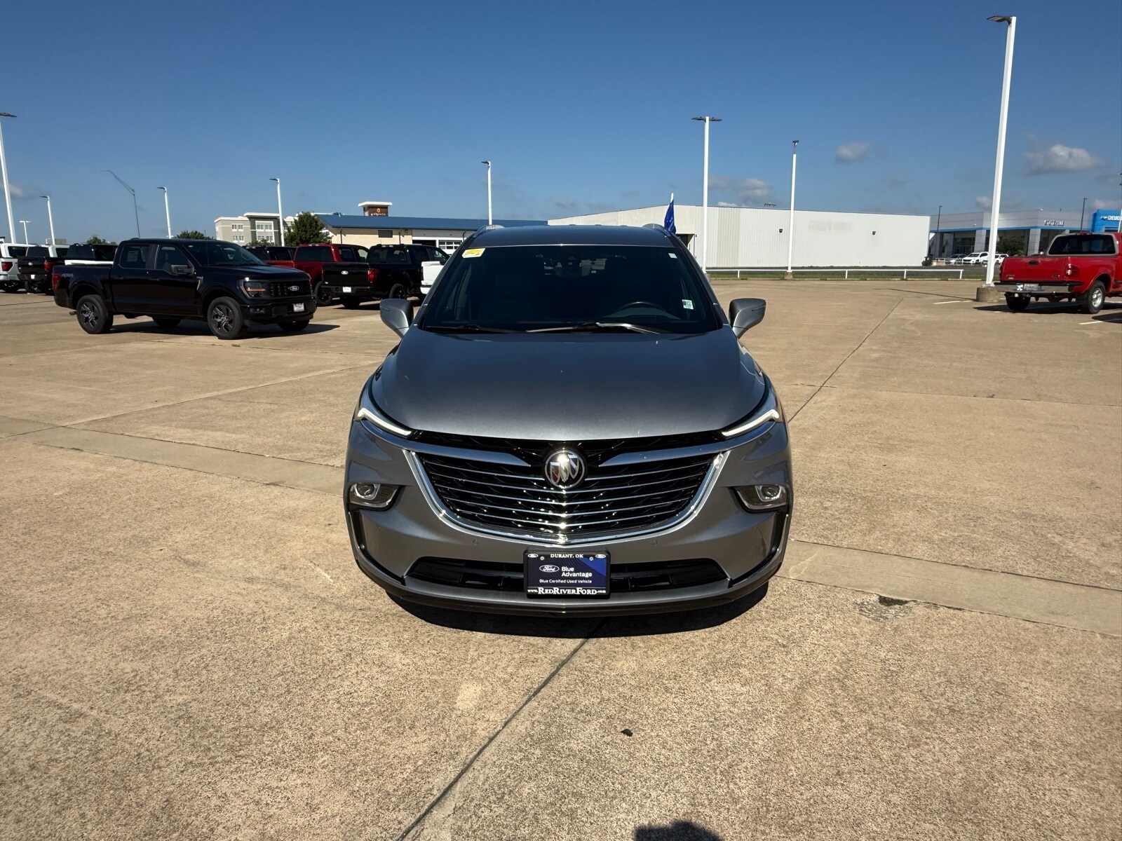 2024 Buick Enclave Premium photo 2