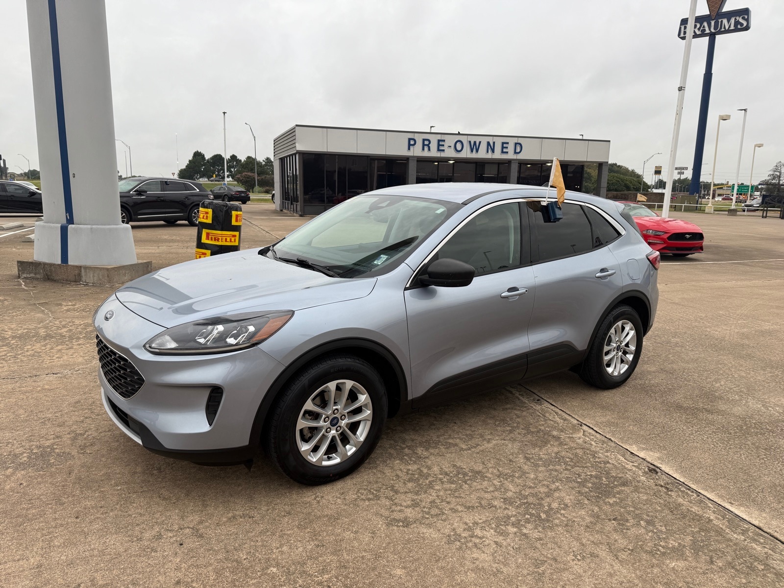 2022 Ford Escape SE