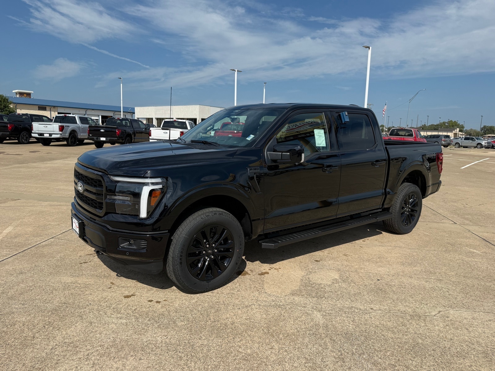2025 Ford F-150 Lariat's photo