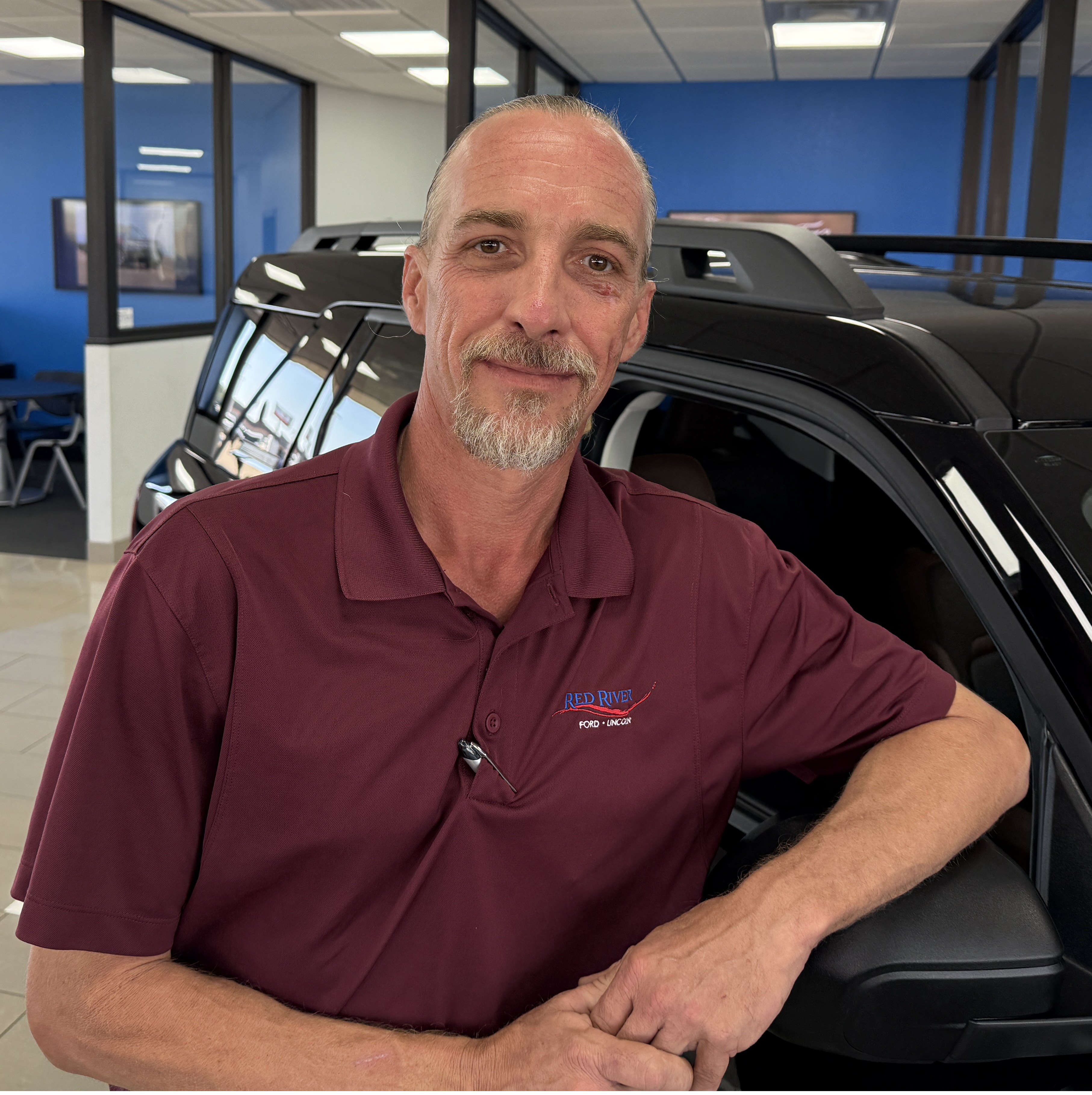 Staff member Jeremy Hill from 4715e8256019