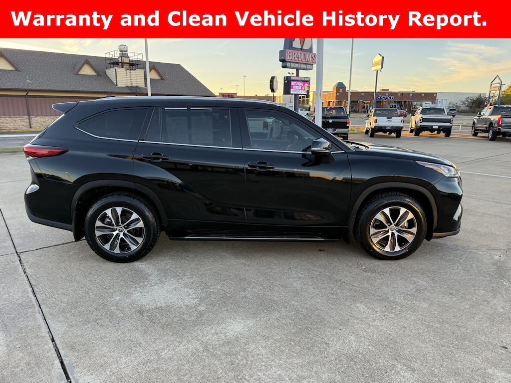 Used 2020 Toyota Highlander XLE SUV
