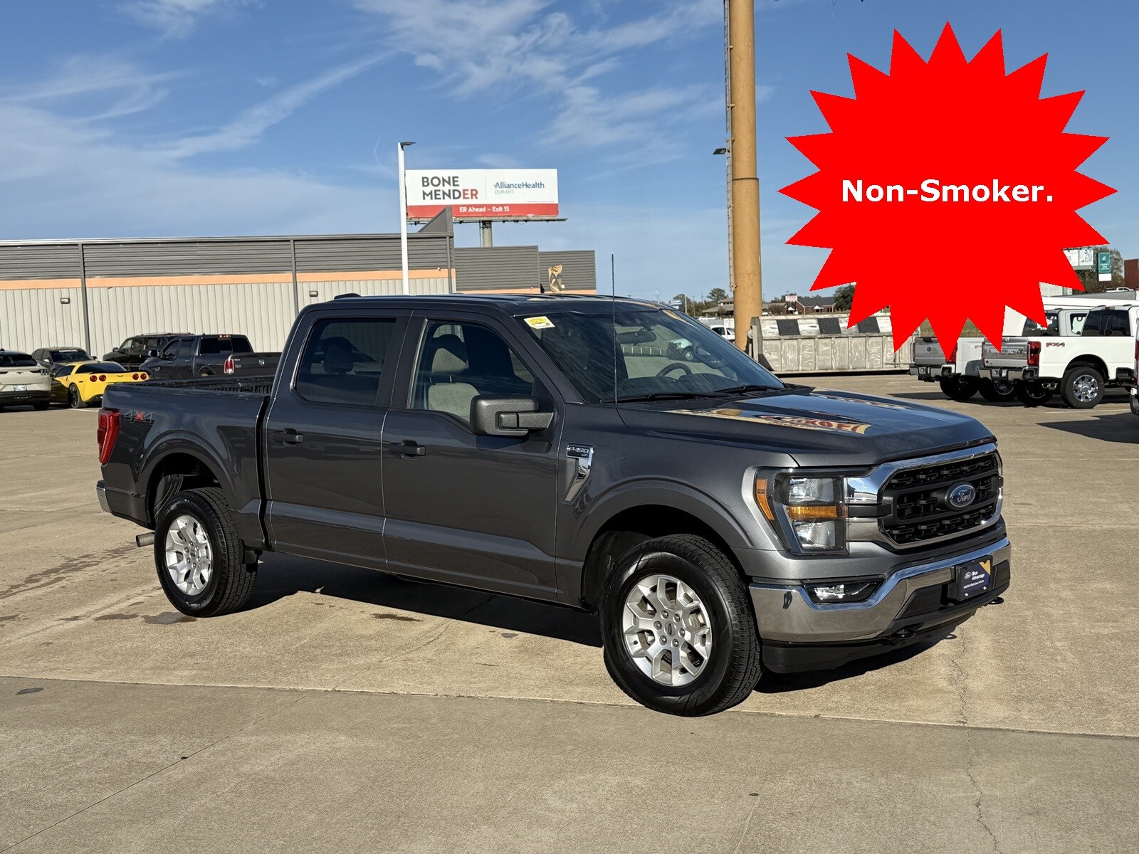 2023 Ford F-150 XLT photo 3