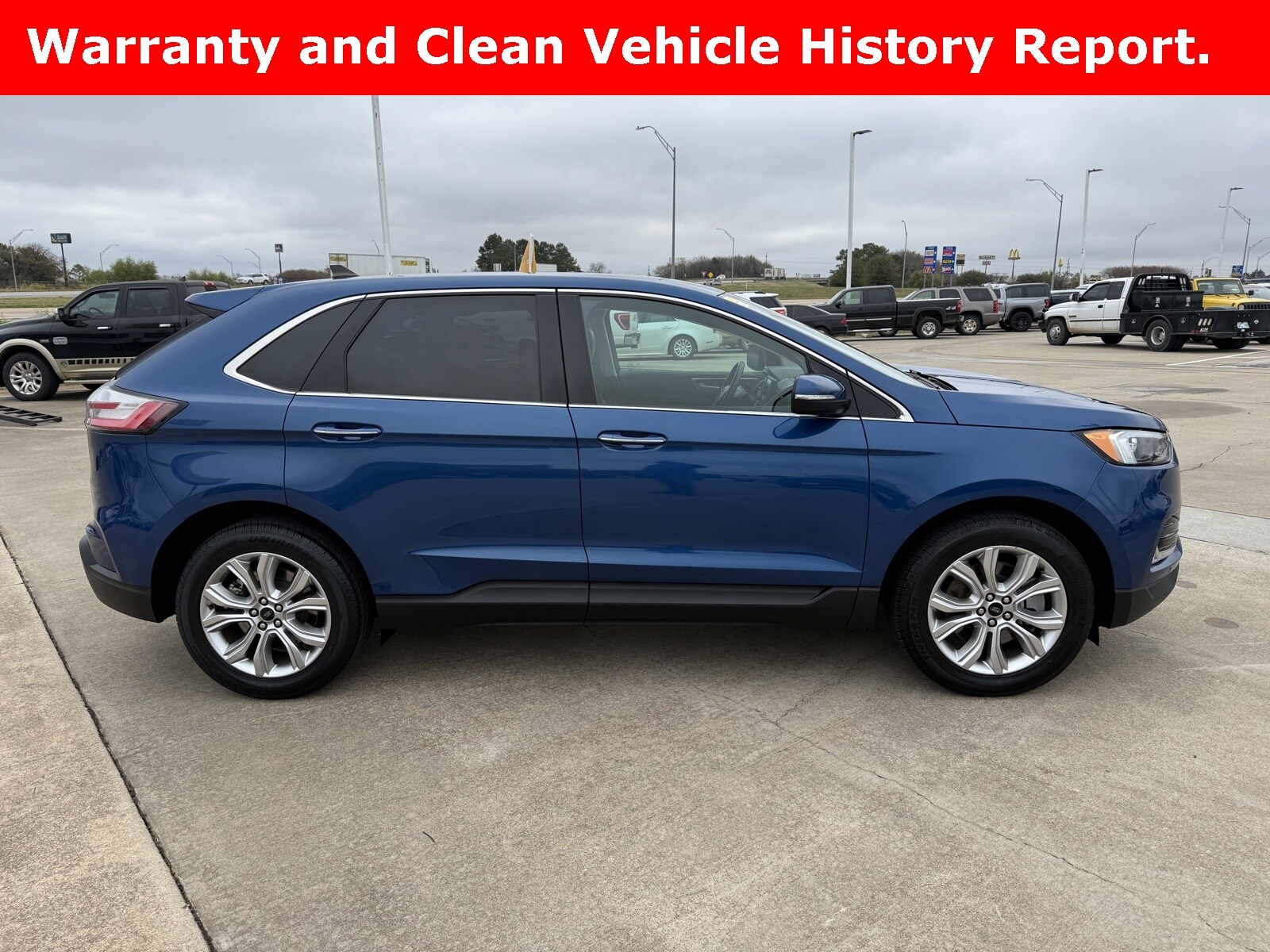 2023 Ford Edge Titanium photo 3