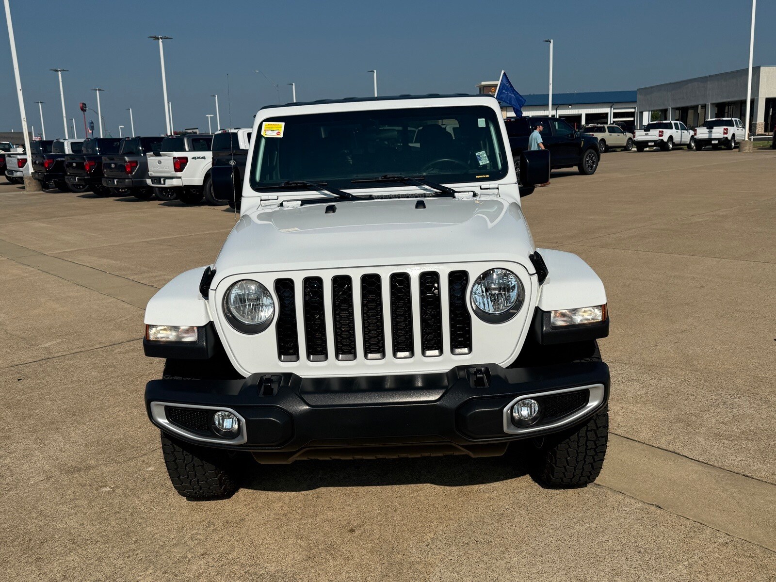 2020 Jeep Gladiator Altitude photo 2