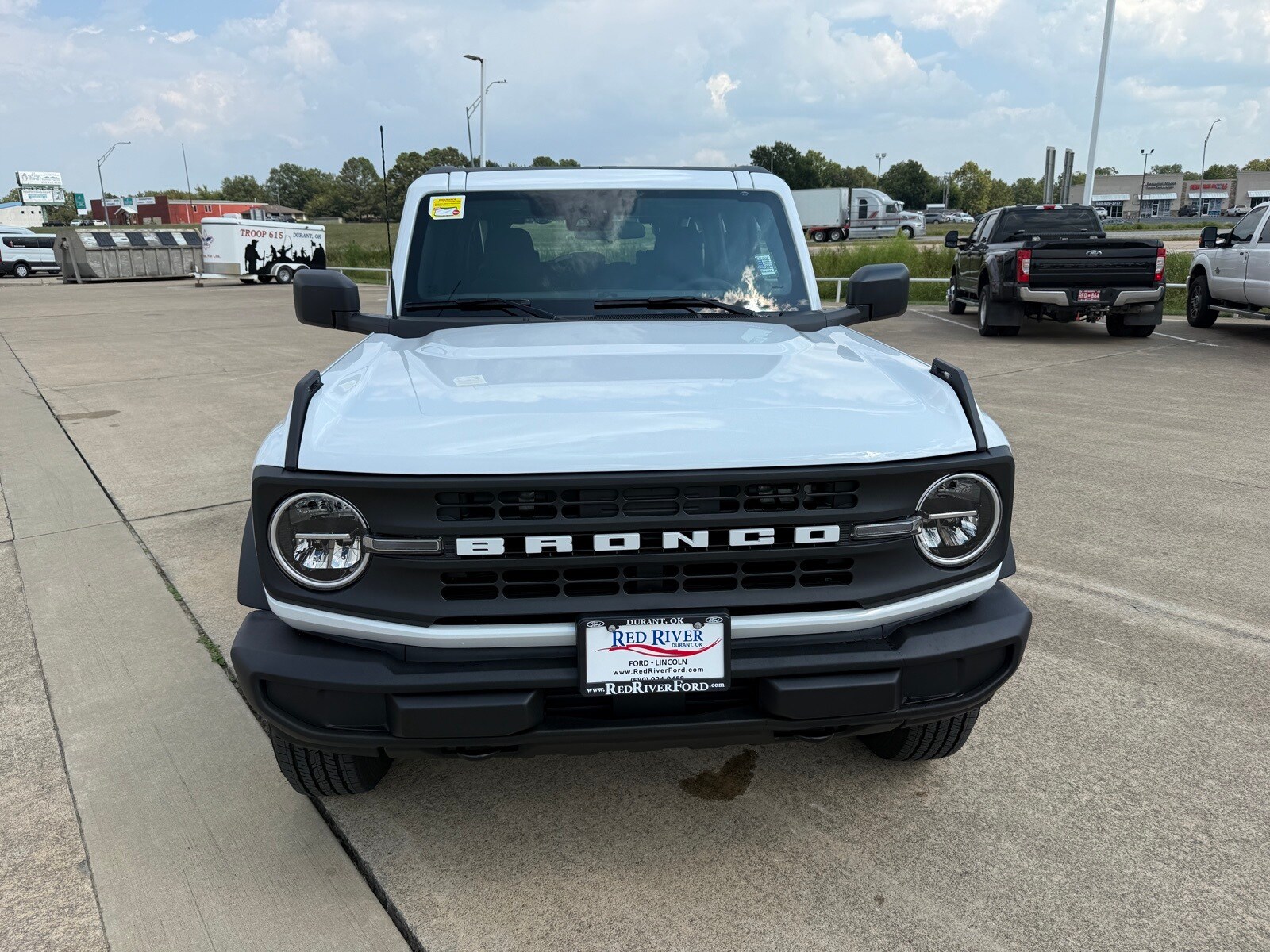 2025 Ford Bronco Base photo 2