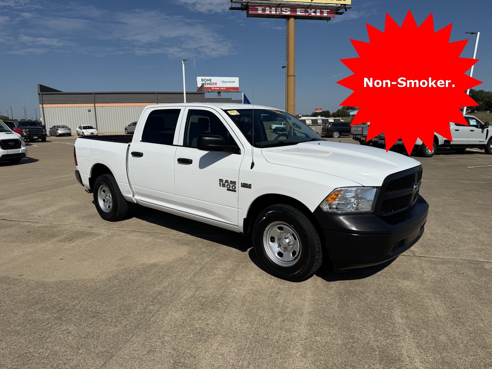 2020 Ram 1500 Classic Tradesman photo 3