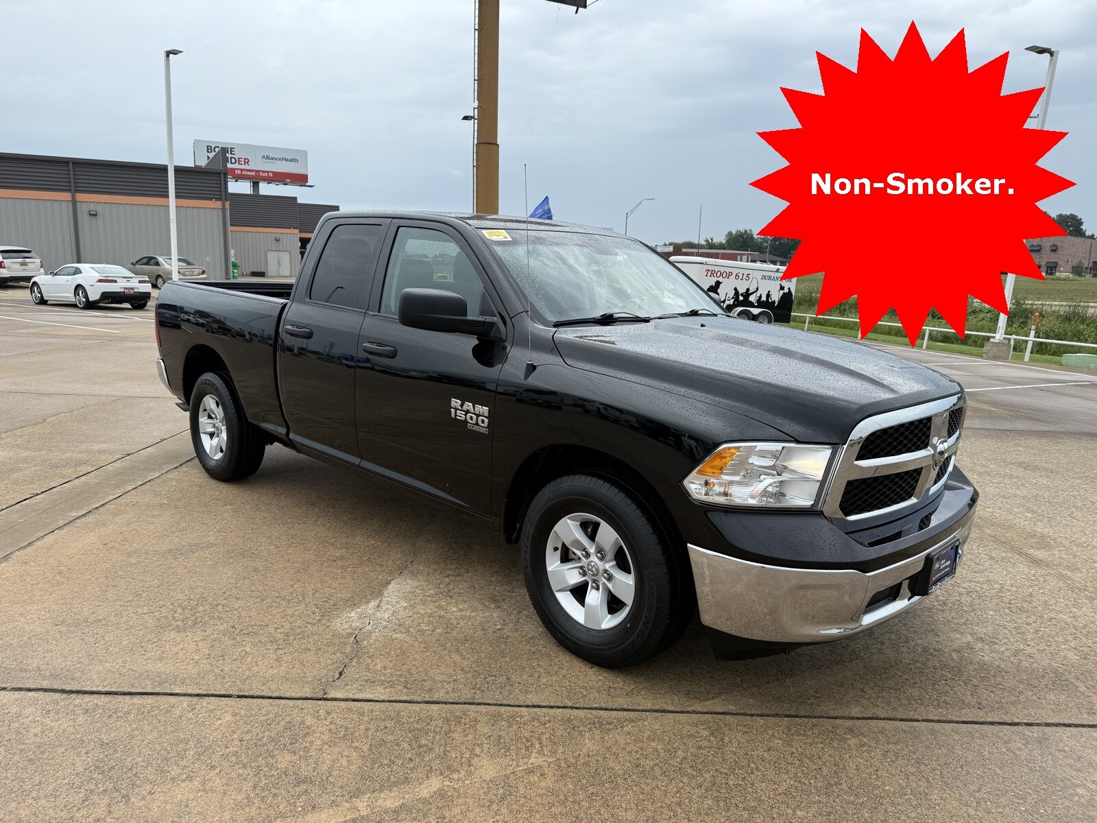 2024 Ram 1500 Classic SLT photo 3