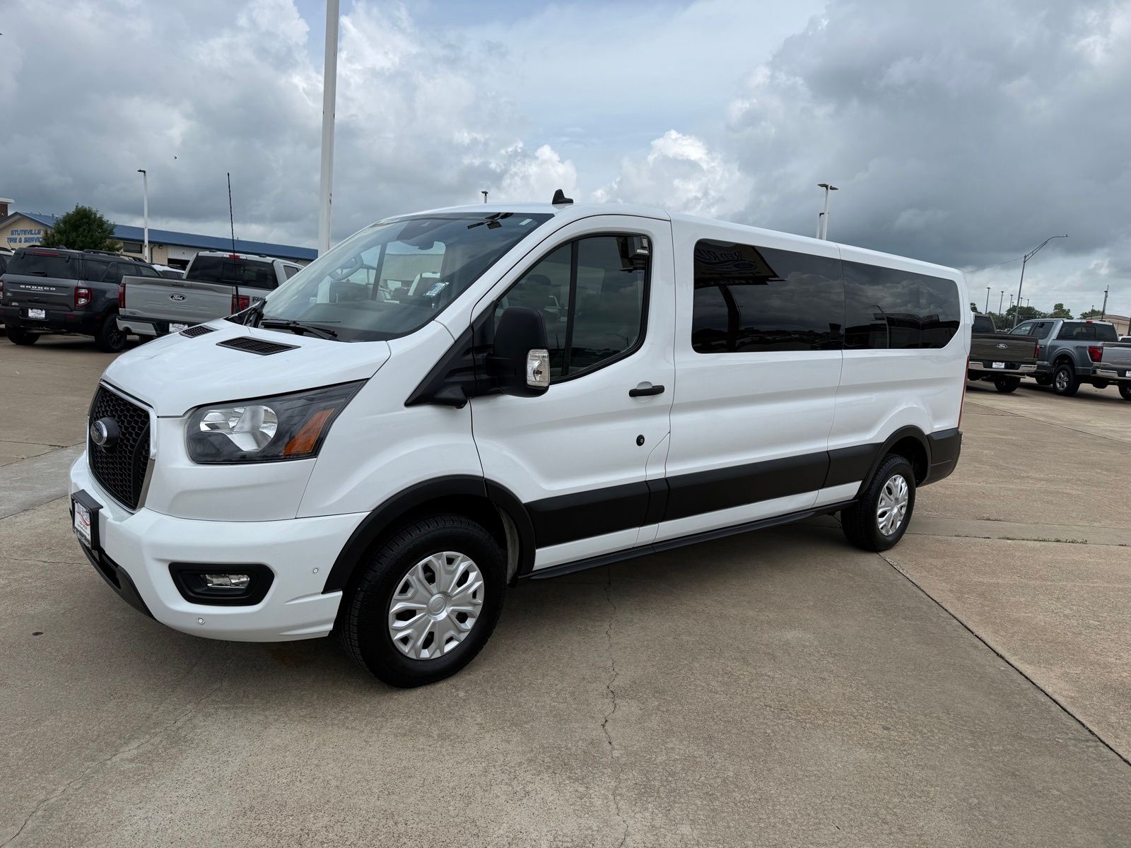2023 Ford Transit 350 XLT Low Roof Sliding Pass. 148's photo