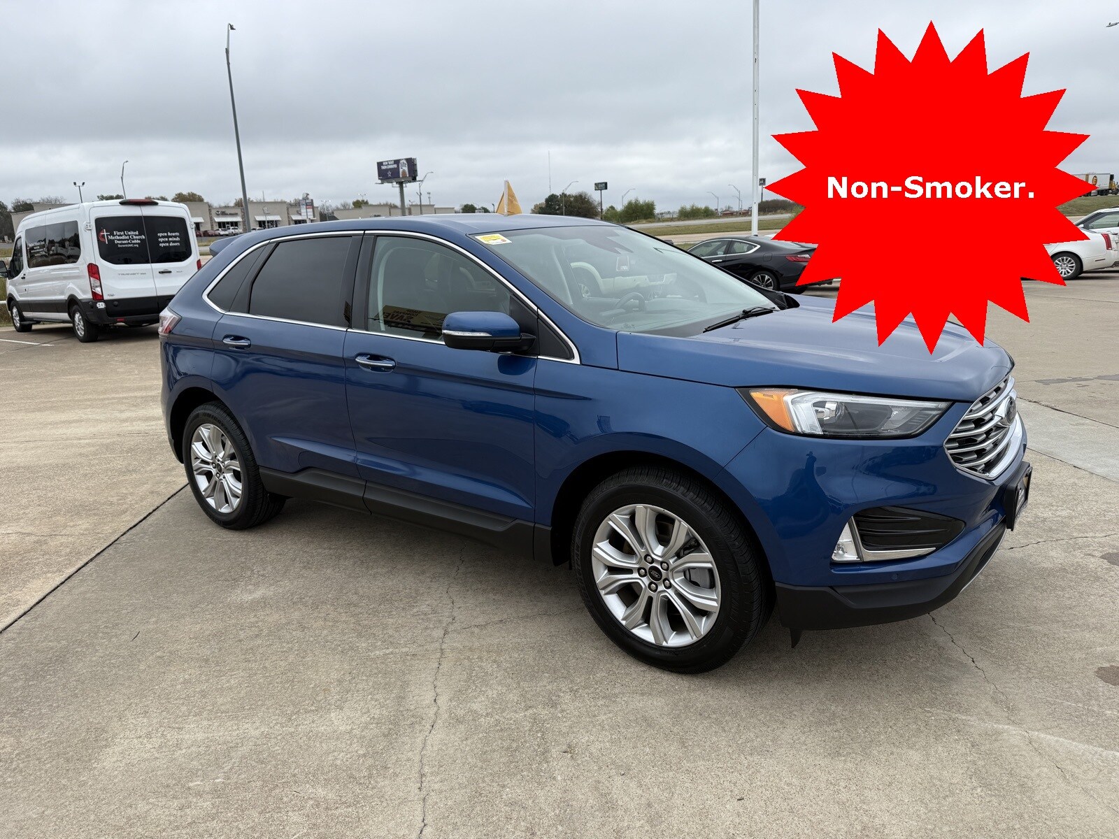 2023 Ford Edge Titanium photo 2