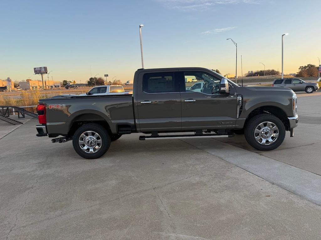 New 2026 Ford Super Duty F-350 Lariat TRUCK
