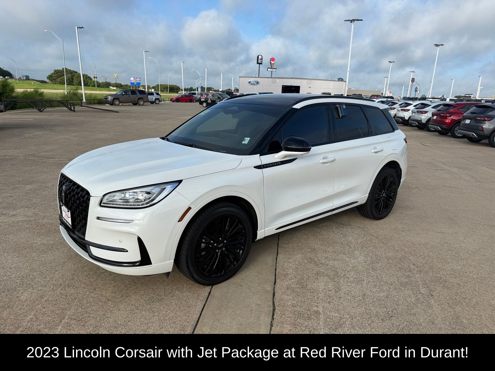 2023 Lincoln Corsair Reserve AWD's photo