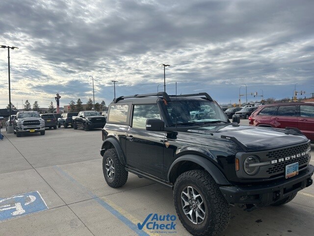 2024 Ford Bronco Badlands photo 2