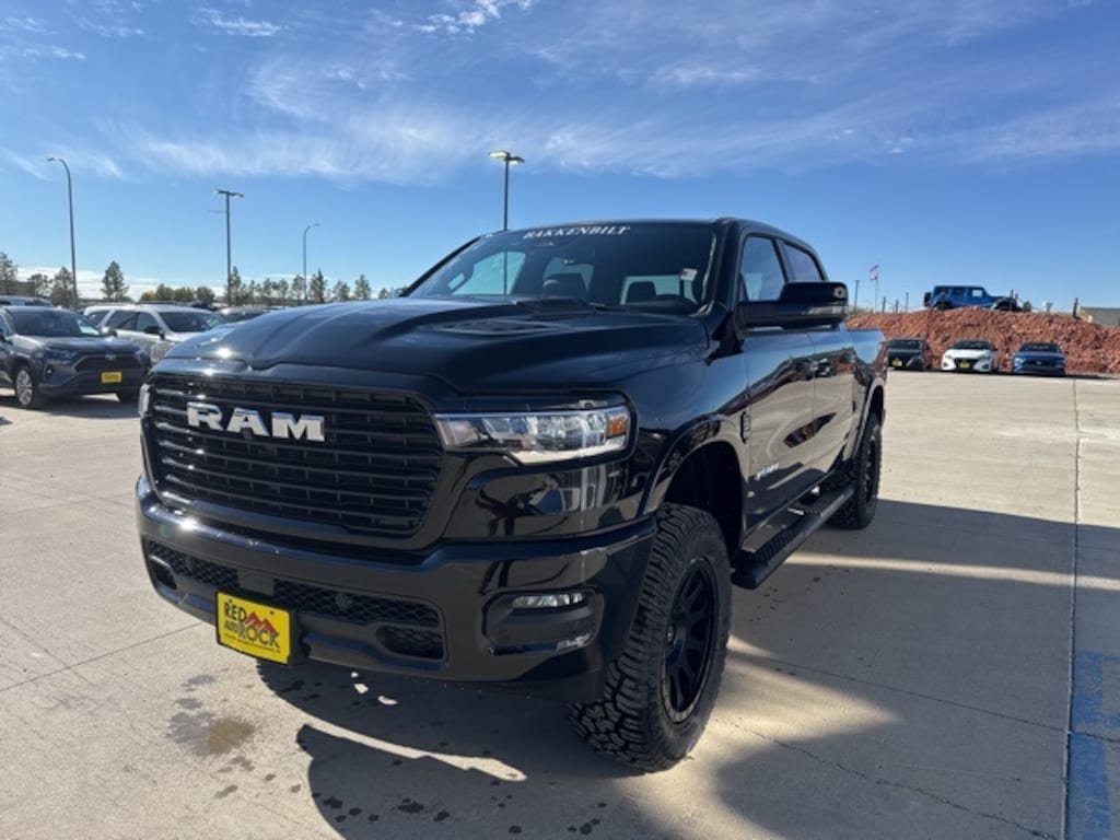 New 2026 Ram 1500 LARAMIE CREW CAB 4X4 5'7 BOX Pickup