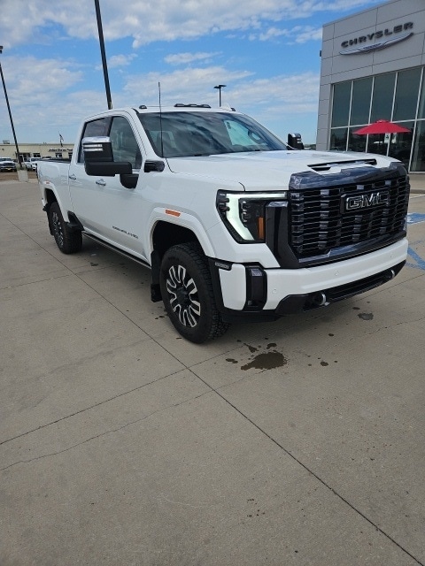 Used 2024 GMC Sierra 2500HD Denali Ultimate with VIN 1GT49XEY7RF187407 for sale in Watford City, ND