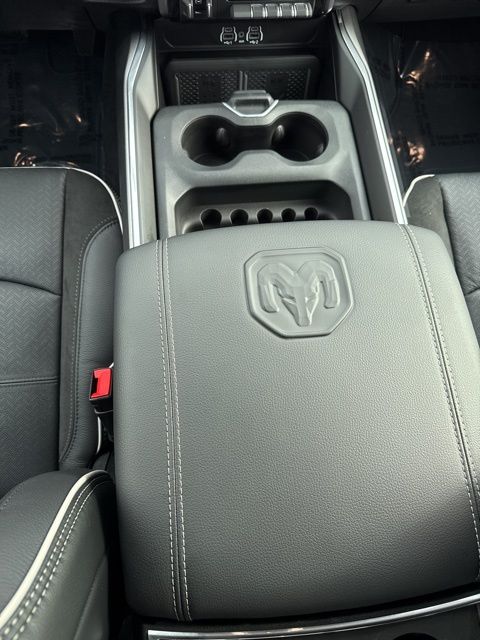 2026 RAM 3500 Laramie - Photo 12