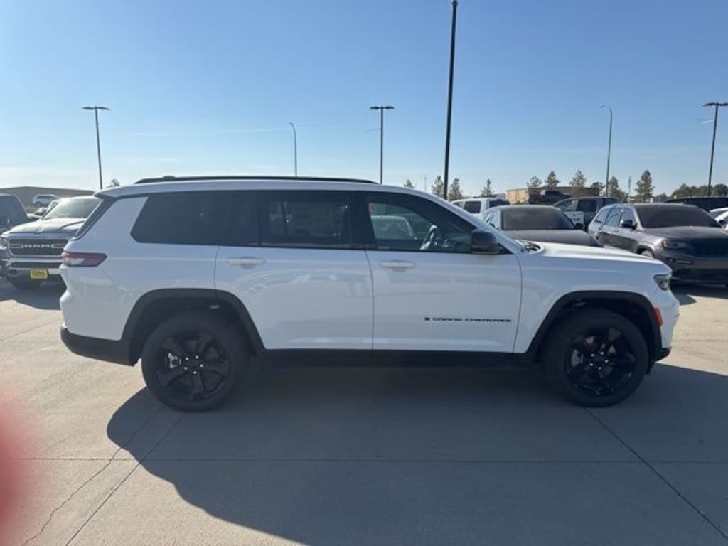 New 2025 Jeep Grand Cherokee L LIMITED 4X4 Sport Utility
