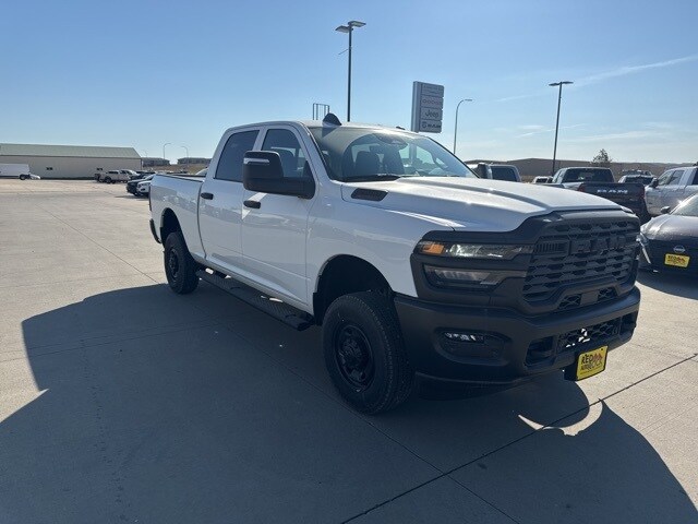 2025 Ram 2500 Tradesman photo 2