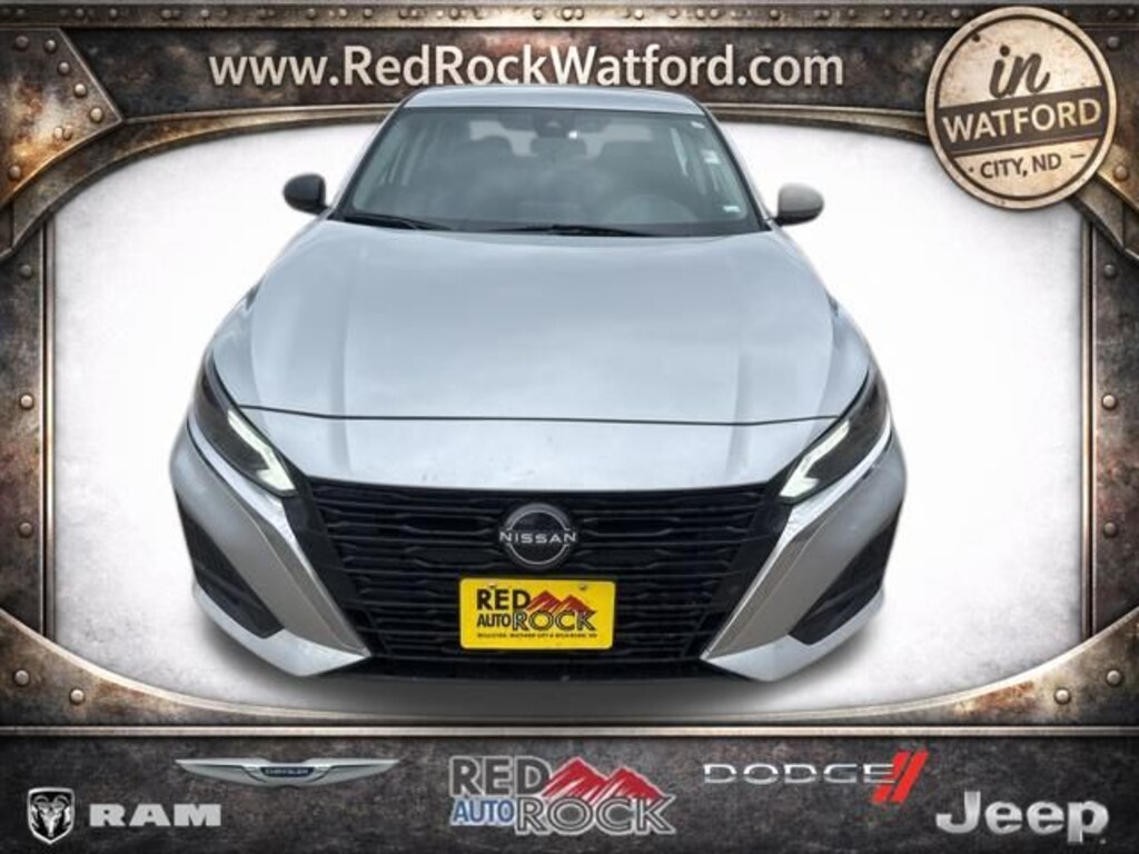 Used 2024 Nissan Altima 2.5 SV Sedan