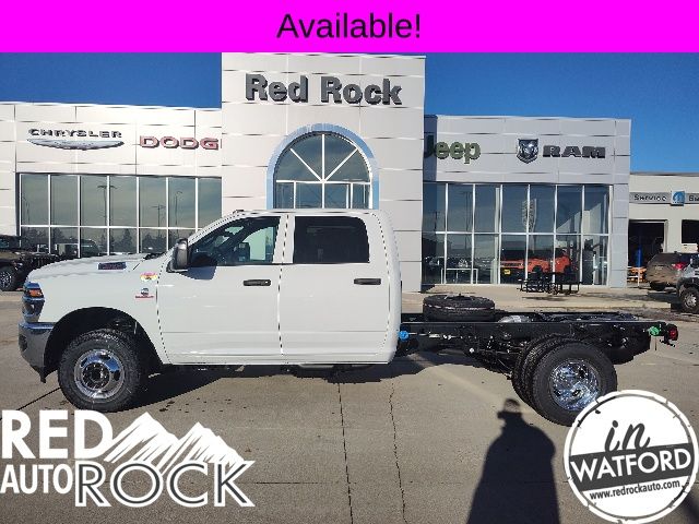 2026 RAM Ram 3500 Chassis Cab Tradesman's photo