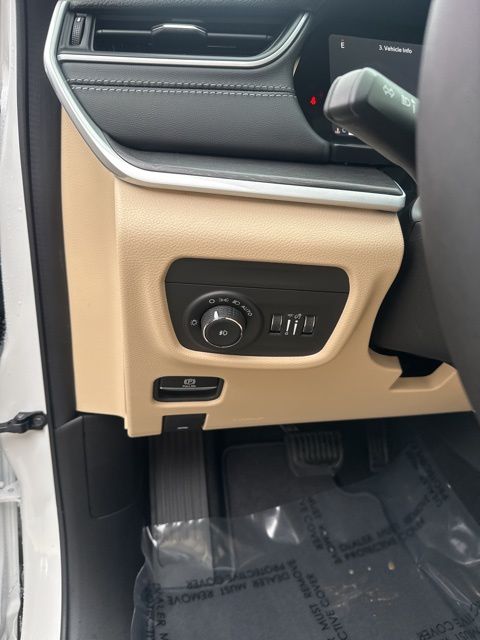 2025 Jeep Grand Cherokee Limited - Photo 23