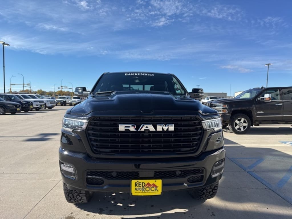 New 2026 Ram 1500 LARAMIE CREW CAB 4X4 5'7 BOX Pickup