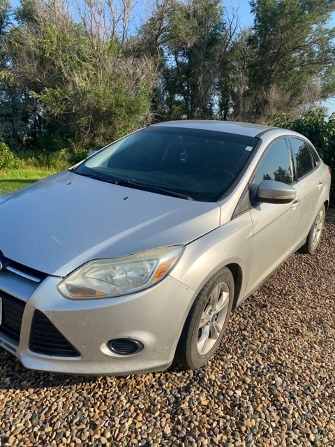 Used 2014 Ford Focus SE with VIN 1FADP3F20EL209922 for sale in Watford City, ND