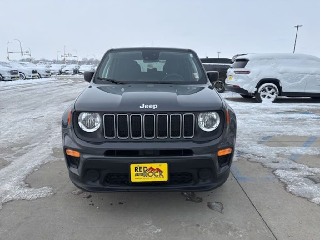 Used 2023 Jeep Renegade Latitude SUV
