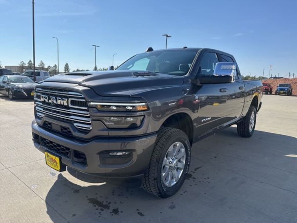 New 2026 Ram 2500 LARAMIE CREW CAB 4X4 6'4 BOX Pickup