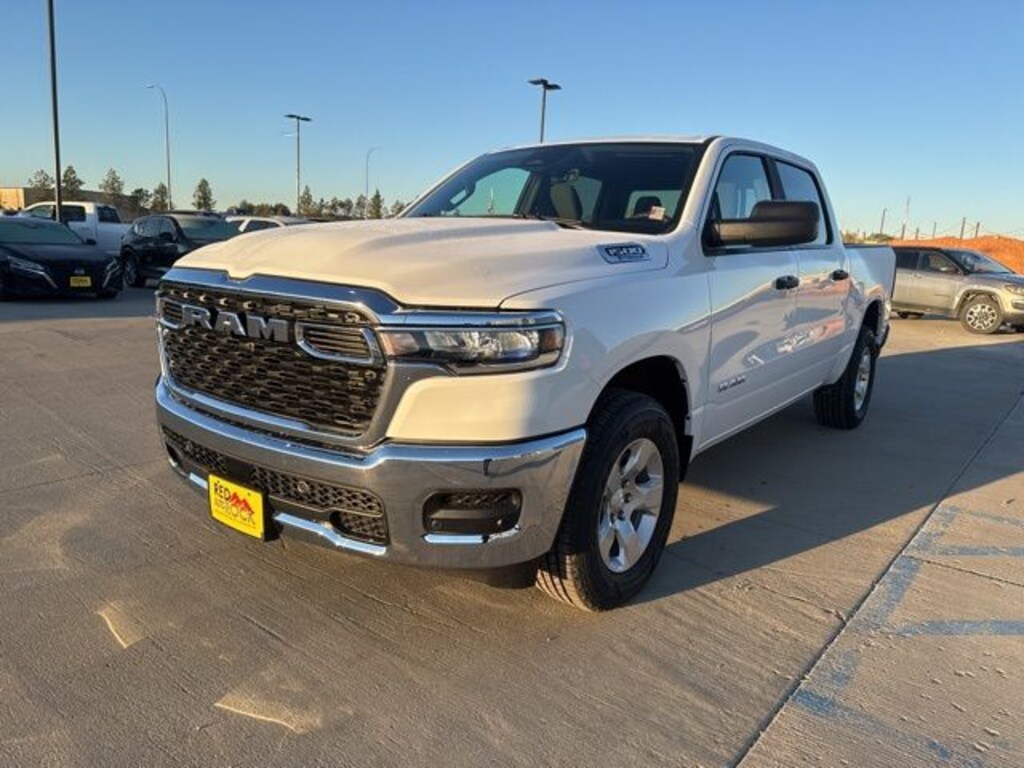 New 2025 Ram 1500 TRADESMAN CREW CAB 4X4 5'7 BOX Pickup