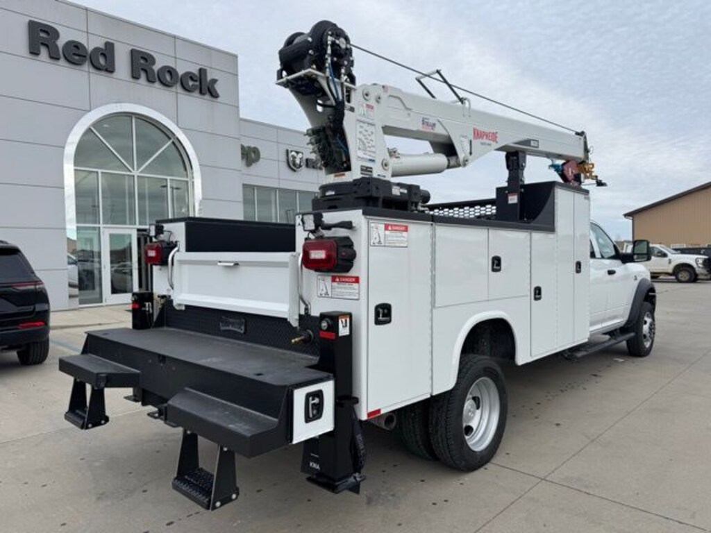 New 2026 Ram 5500 Chassis Cab TRADESMAN CREW 4X4 84' CA Pickup