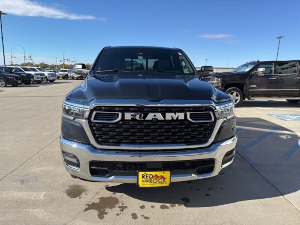 New 2026 Ram 1500 BIG HORN CREW CAB 4X4 5'7 BOX Pickup