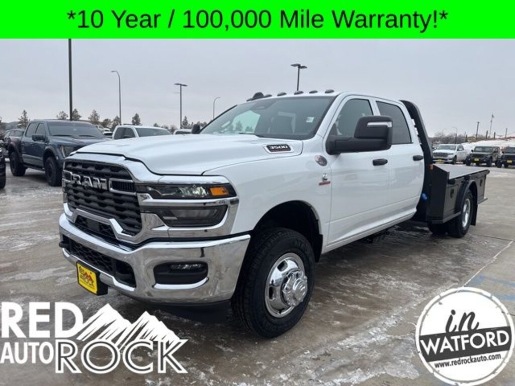 New 2026 Ram 3500 Chassis Cab TRADESMAN CREW 4X4 60' CA Pickup